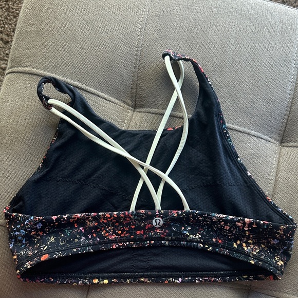 Lululemon Black Floral Sports Bra Size Small - Picture 6 of 11